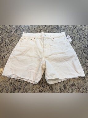 GAP Women’s White High-Rise Denim Cutoff Shorts